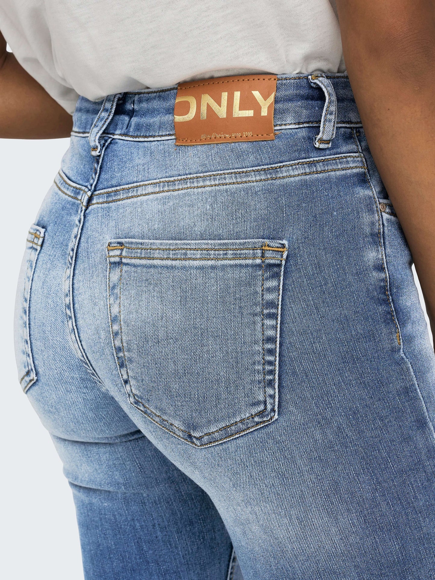Only Dames Jeans BLUSH Mid Flared Light Blue