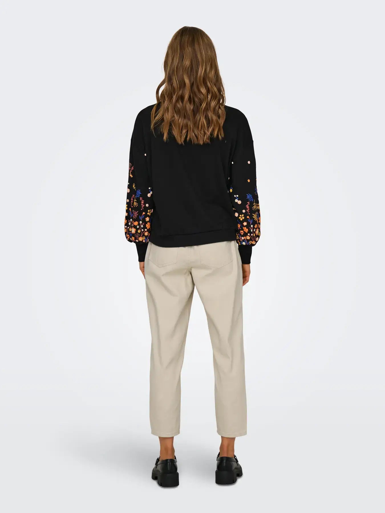 Only Dames Sweater, BROOKE, O neck ,Black SLEEVE FLOWER