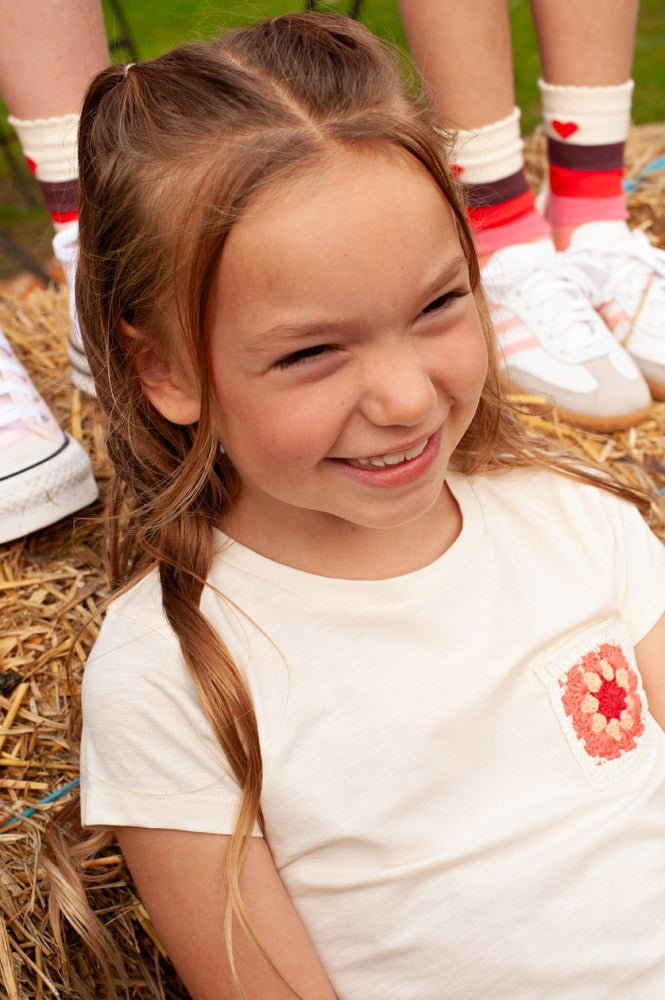 Jubel Meisjes, T-shirt met crochet zakje, Salsa Sunset, Off White